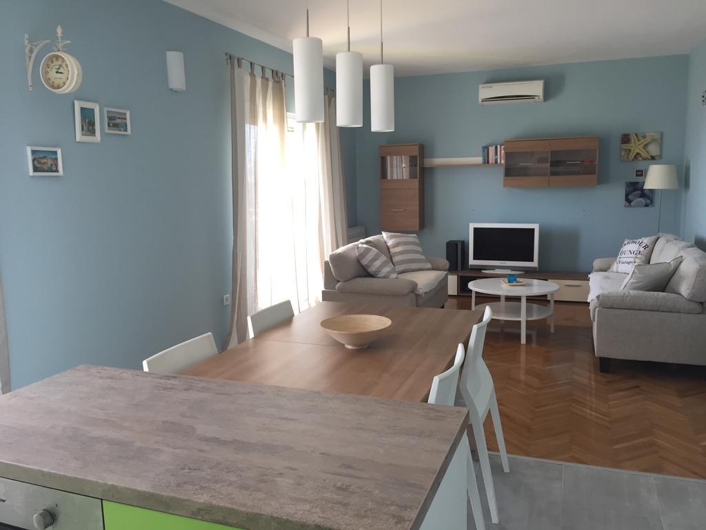 Apartment Rube